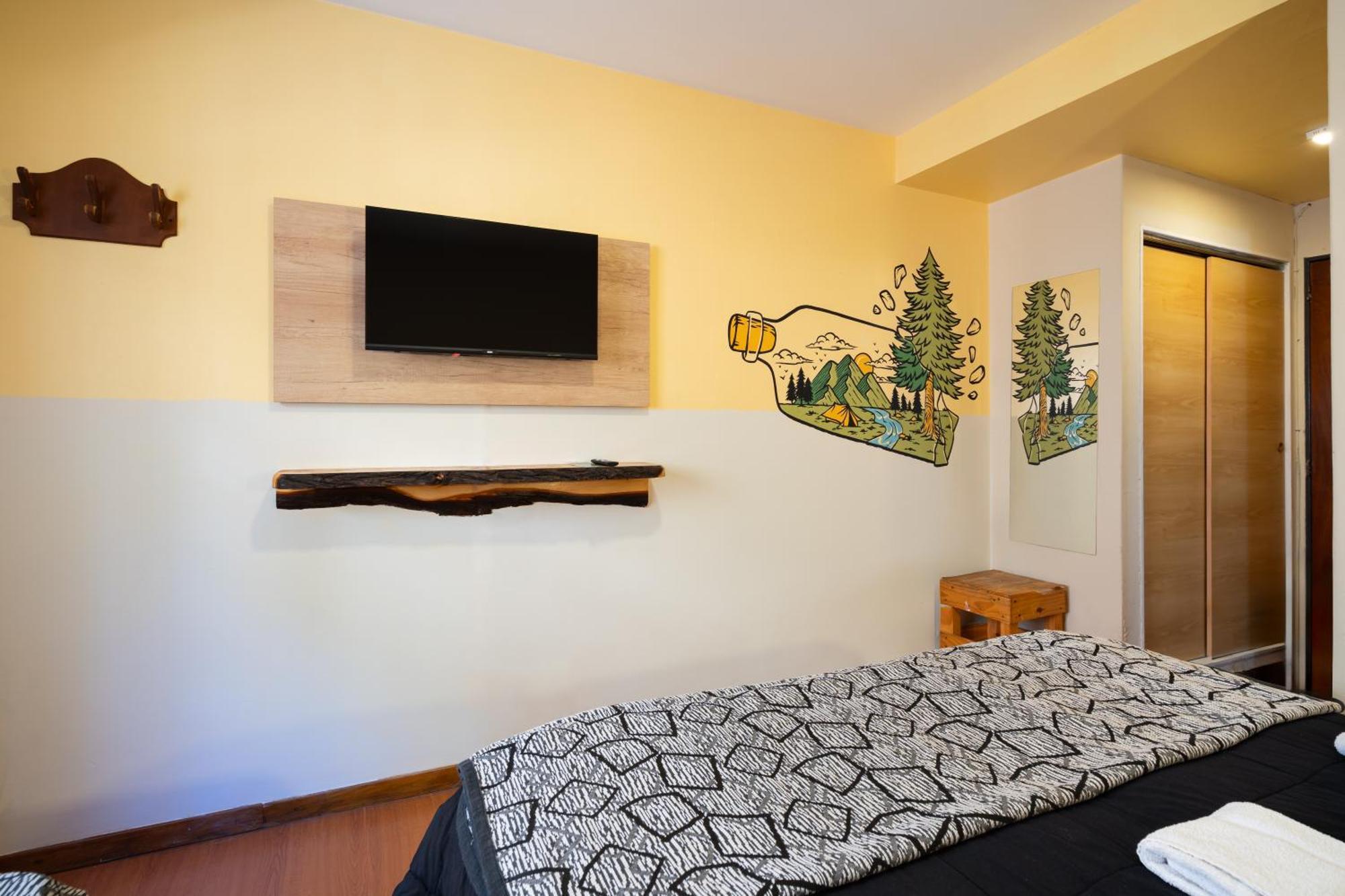 Tangoinn Hostel Downtown San Carlos de Bariloche Eksteriør bilde