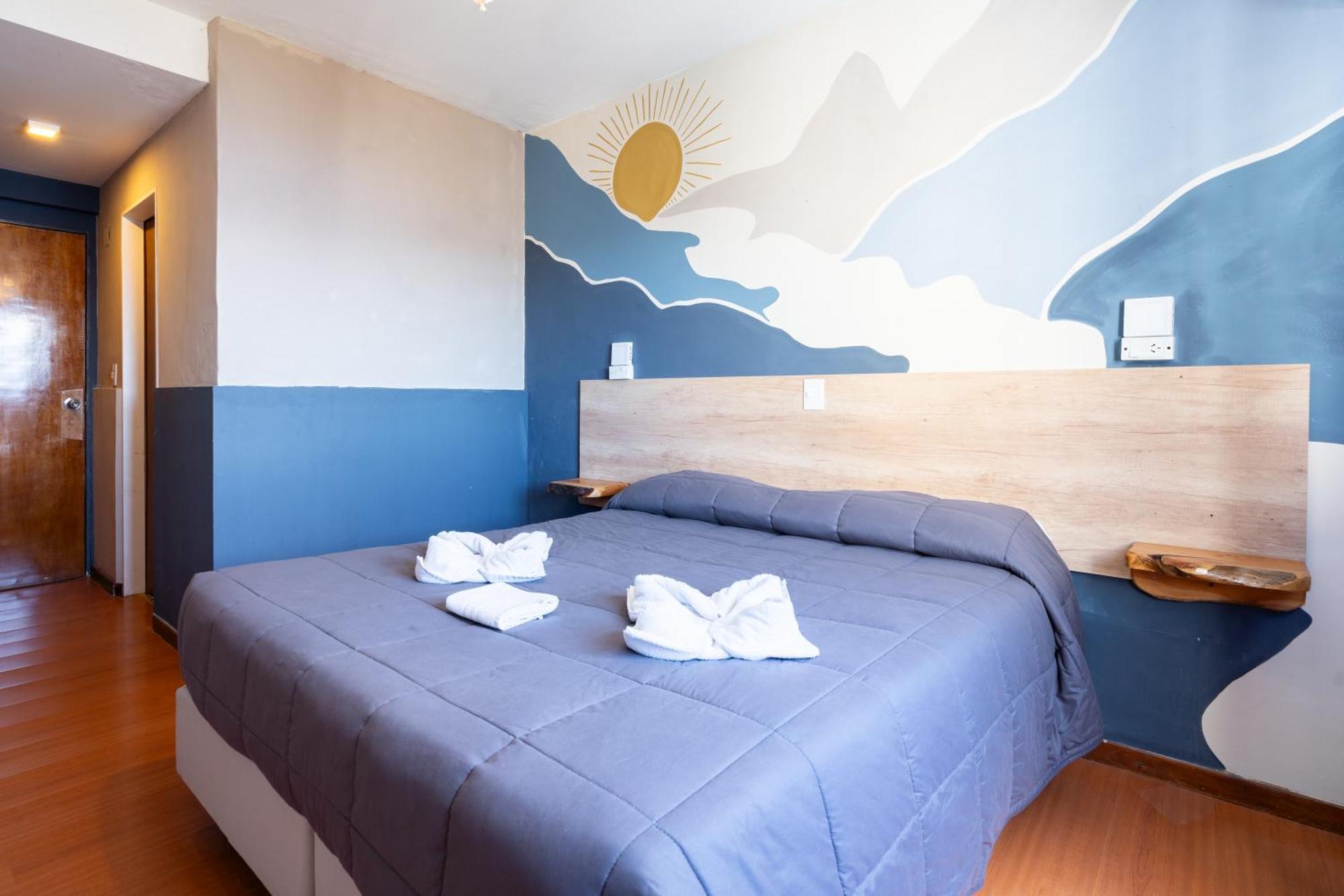 Tangoinn Hostel Downtown San Carlos de Bariloche Eksteriør bilde